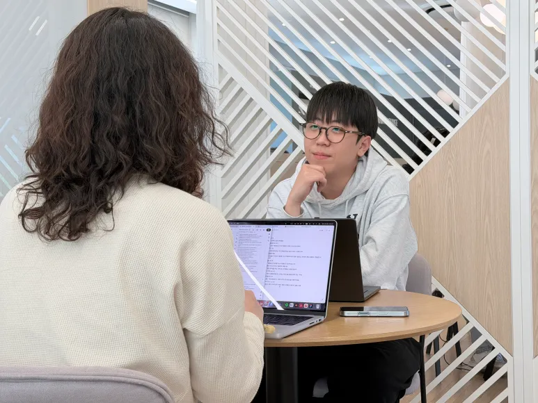 신현우_인터뷰_편집본_01.png