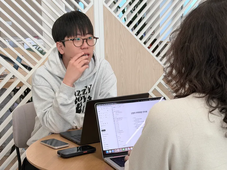 신현우_인터뷰_편집본_05.png